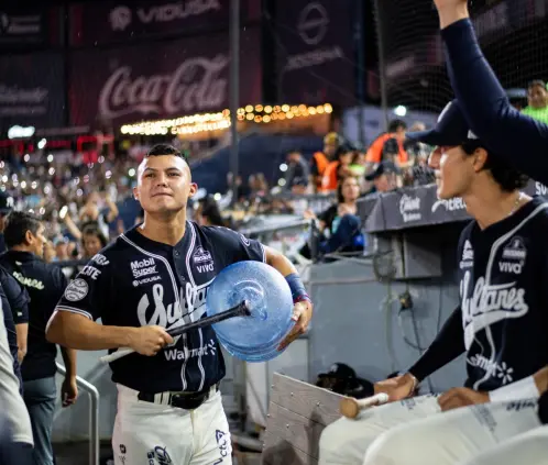Sultanes de Monterrey y Tecos de los Dos Laredos se enfrentan la noche de este sábado en Walmart Park. Sultanes de Monterrey y Tecos de los Dos Laredos se enfrentan la noche de este sábado en Walmart Park.