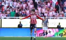 Hormiga González arrasa con Chicharito y Alan Pulido en Chivas