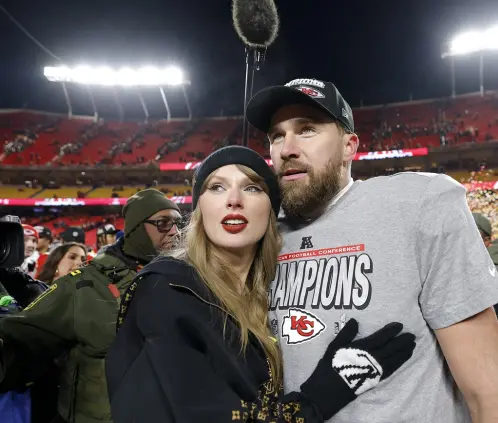 Travis Kelce rompe récords tras su compromiso con Taylor Swift (Photo by David Eulitt/Getty Images) Travis Kelce rompe récords tras su compromiso con Taylor Swift (Photo by David Eulitt/Getty Images)