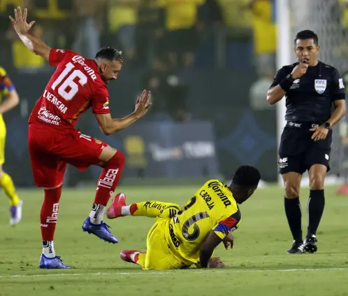 En América consideran que siempre buscan ensuciar sus victorias (Photo by Kevork Djansezian/Getty Images) En América consideran que siempre buscan ensuciar sus victorias (Photo by Kevork Djansezian/Getty Images)