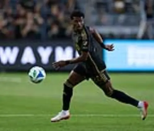 Javairo Dilrosun podría ser el último refuerzo de Tigres para el Apertura 2025 al no entrar en planes del América. Getty Images Javairo Dilrosun podría ser el último refuerzo de Tigres para el Apertura 2025 al no entrar en planes del América. Getty Images