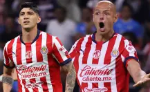 Chicharito y Alan Pulido ¿con los días contados en Chivas?