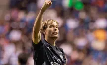 Sergio Canales brilla, Monterrey golea al Puebla y hace historia en la Liga MX