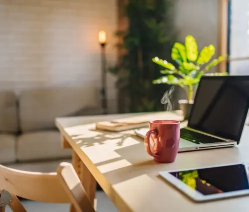 Descubre cómo organizar tu espacio de trabajo para mejorar tu concentración, inspirar creatividad y aumentar tu productividad diaria Descubre cómo organizar tu espacio de trabajo para mejorar tu concentración, inspirar creatividad y aumentar tu productividad diaria