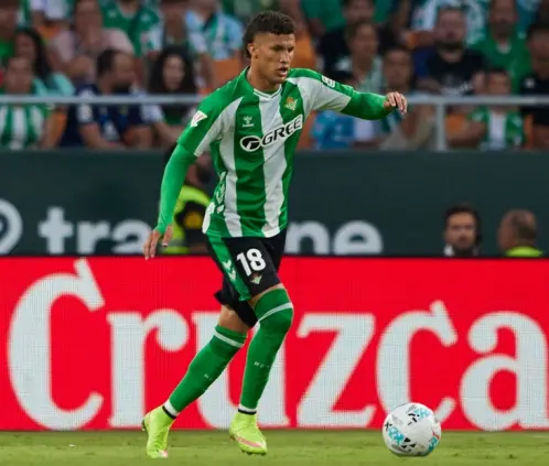 Nelson Deossa generó gran molestia en España al ser captado de fiesta tras perder en su debut con el Real Betis. @RealBetis Nelson Deossa generó gran molestia en España al ser captado de fiesta tras perder en su debut con el Real Betis. @RealBetis