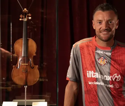 Jamie Vardy se une al Cremonese en Italia (USCremonese X) Jamie Vardy se une al Cremonese en Italia (USCremonese X)