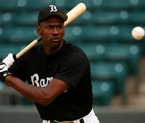 Michael Jordan jugando beisbol. Imagen generada por IA. Michael Jordan jugando beisbol. Imagen generada por IA.