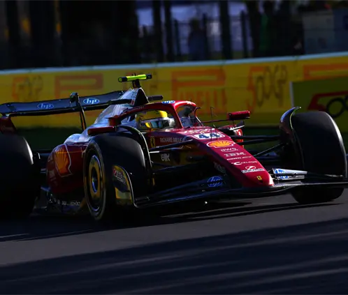 Ferrari se llevó la primera vuelta de práctica en Italia. Getty Images Ferrari se llevó la primera vuelta de práctica en Italia. Getty Images