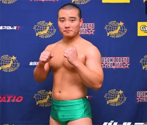 El luchador Taishin Nagao murió a la edad de 21 años tras ser atropellado por un autobús. @alljapan_pw El luchador Taishin Nagao murió a la edad de 21 años tras ser atropellado por un autobús. @alljapan_pw
