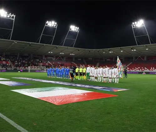 Cinco selecciones UEFA disputan eliminatorias fuera de su país (Photo by Claudio Villa/Getty Images) Cinco selecciones UEFA disputan eliminatorias fuera de su país (Photo by Claudio Villa/Getty Images)