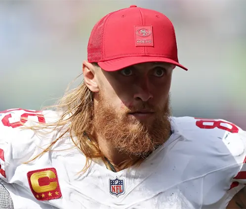 George Kittle y Brock Purdy podrían perderse el duelo contra Saints (Photo by Steph Chambers/Getty Images) George Kittle y Brock Purdy podrían perderse el duelo contra Saints (Photo by Steph Chambers/Getty Images)
