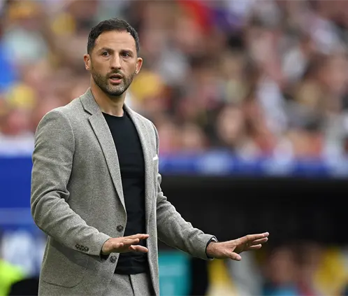 Edson Álvarez ya tiene técnico, Domenico Tedesco llega al Fenerbahçe(Photo by Clive Mason/Getty Images) Edson Álvarez ya tiene técnico, Domenico Tedesco llega al Fenerbahçe(Photo by Clive Mason/Getty Images)