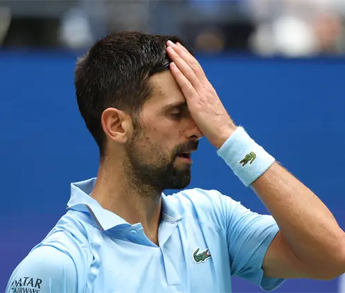 Novak Djokovic y su familia abandonaron su natal Serbia tras ser calificado de traidor a la patria por denunciar la corrupción del gobierno local. Getty Images