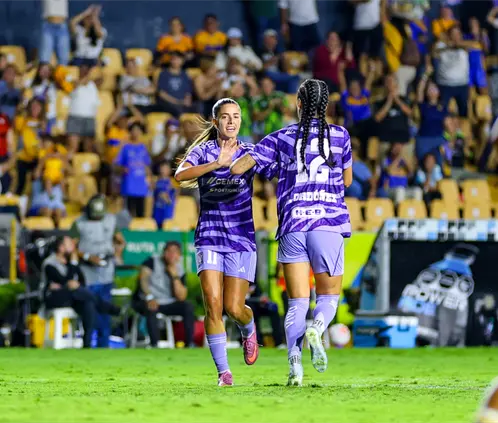 Tigres Femenil ha ganado todos sus partidos desde que se fue Lizbeth Ovalle y ya es líder del Apertura 2025. Getty Images Tigres Femenil ha ganado todos sus partidos desde que se fue Lizbeth Ovalle y ya es líder del Apertura 2025. Getty Images