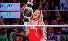 Liv Morgan reaparece en Worlds Collide, ¿ya volverá a luchar en WWE?