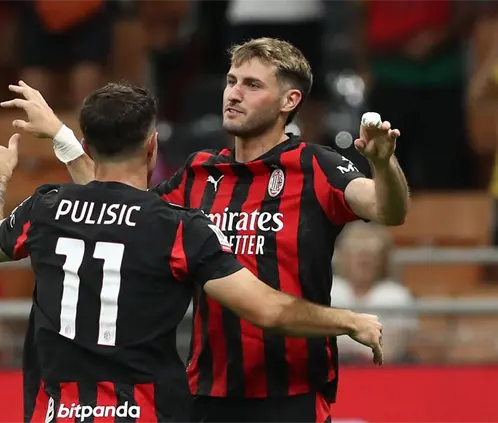 Santiago Giménez está obligado a ser el hombre gol del Milan. Getty Images Santiago Giménez está obligado a ser el hombre gol del Milan. Getty Images