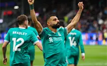 Liverpool vence al Burnley de último minuto y mantiene el paso perfecto en la Premier League
