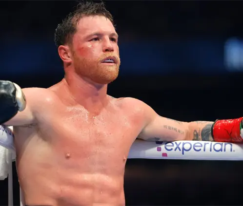 Canelo vio el fin de su reinado de 43 meses en los pesos supermedianos (Getty Images) Canelo vio el fin de su reinado de 43 meses en los pesos supermedianos (Getty Images)