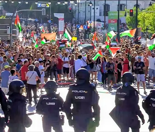 La Vuelta de España no pudo concluir de la manera esperada por manifestantes Pro Palestina. @rtve
