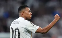 Kylian Mbappé iguala a histórico goleador en la Champions League