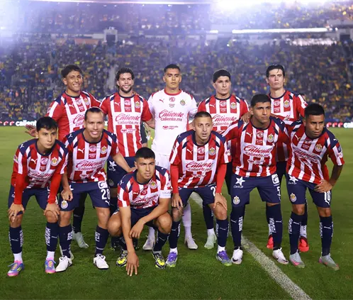 La dura agenda de Chivas tras ganar el Clásico Nacional (Photo by Hector Vivas/Getty Images)