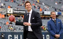 Tom Brady sale del retiro a lso 48 años