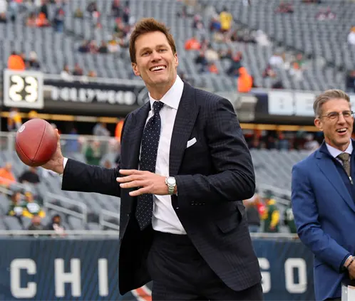 Tom Brady sale del retiro a lso 48 años  (Photo by Michael Reaves/Getty Images)