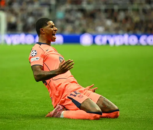Newcastle vs Barcelona. Posta Deportes. (Photo by Clive Mason/Getty Images) Newcastle vs Barcelona. Posta Deportes. (Photo by Clive Mason/Getty Images)