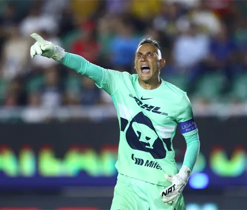 Keylor Navas ha tenido un gran inicio como arquero del club universitario.