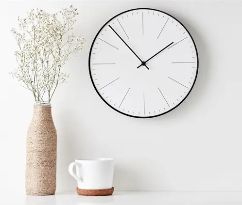 Descubre cómo el minimalismo digital y físico ayuda a ordenar tu entorno, reducir el caos y lograr mayor claridad mental (Getty Images)