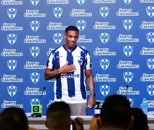 Anthony Martial será presentado en el BBVA a las 8 de la noche, junto a las refuerzos de Rayadas. Nora Guerrero Anthony Martial será presentado en el BBVA a las 8 de la noche, junto a las refuerzos de Rayadas. Nora Guerrero
