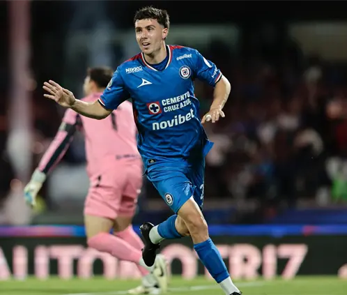 Cruz Azul y el FC Juárez arrancaron con las emociones de una nueva jornada en el Apertura 2025 desde el Estadio Olímpico Universitario.