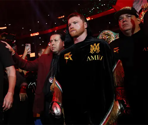 Canelo Álvarez aún sigue lejos del retiro Canelo Álvarez aún sigue lejos del retiro