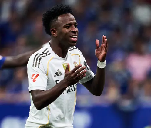 Vinicius terminó fuera del TOP 10 en la entrega del Balón de Oro 2025 tras haber sido segundo en 2024.Getty Images