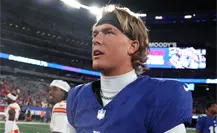 Jaxson Dart será titular en los Giants tras relevar a Russell Wilson