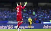 Afición de Cruz Azul molesta con Kevin Mier tras conceder un golazo