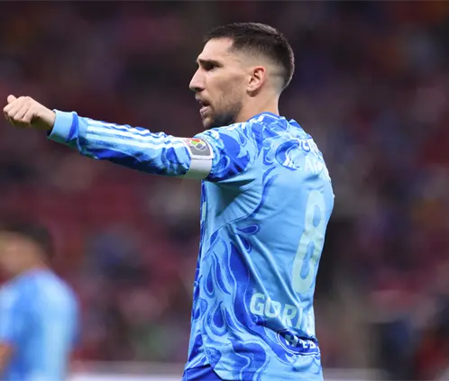 Fernando Gorriarán se perderá el Querétaro vs. Tigres por acumulación de tarjetas. Getty Images