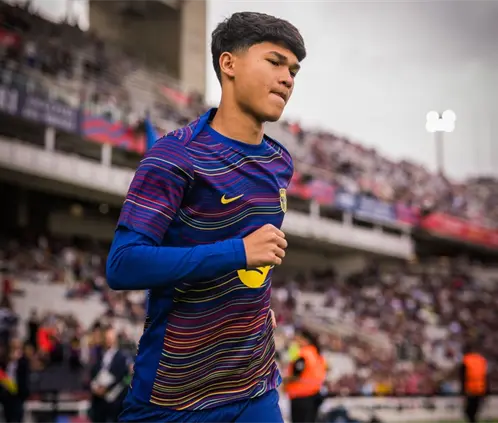 El Barcelona debutó al prometedor Pedro Fernández a los 17 años.
