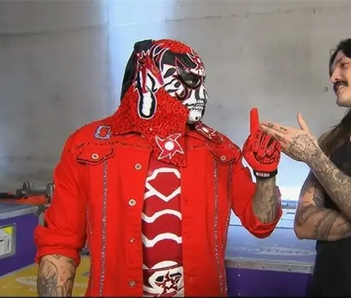 Penta reveló que quiere su revancha contra Dominik Mysterio en Wrestlemania 42. @WWE
