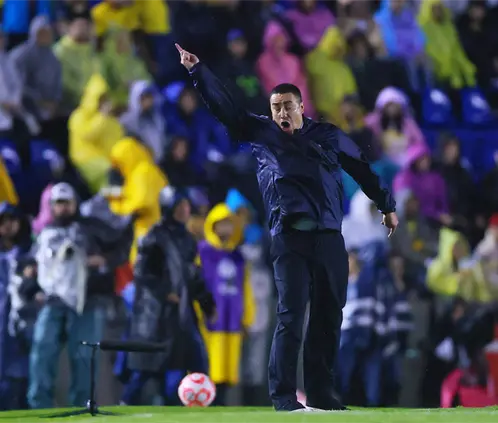 Efraín Juárez corre el riesgo de ser castigado tras reportarse que insultó a los árbitros en el Clásico Capitalino. Getty Images Efraín Juárez corre el riesgo de ser castigado tras reportarse que insultó a los árbitros en el Clásico Capitalino. Getty Images