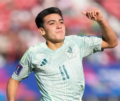 La estadística que pone a Gilberto Mora a la altura de Lamine Yamal (miseleccionsubs X)