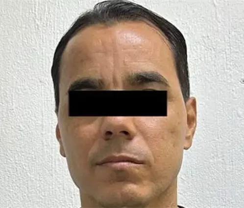 Ex goleador de Chivas, Omar Bravo es detenido por abuso infantil (Fiscalía de Jalisco) Ex goleador de Chivas, Omar Bravo es detenido por abuso infantil (Fiscalía de Jalisco)