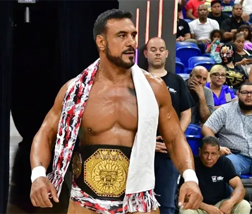 La WWE aún tiene contrato con Alberto El Patrón, el cual podría volver a luchar con el gigante del wrestling. @PrideOfMexico