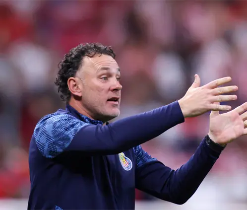 Gabriel Milito destacó la buena racha de Chivas. Getty Images
