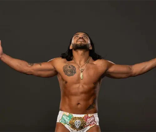 Así pinta el futuro de Santos Escobar en la lucha libre (Redes sociales)