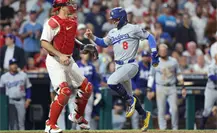 Con drama incluido, Dodgers vence 4-3 a Phillies y viaja con ventaja a Los Ángeles