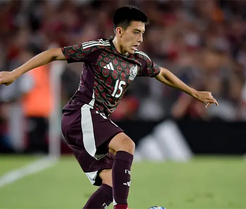 Gilberto Mora se ha convertido en una de las joyas más codiciadas en el mercado tras su rendimiento en el Mundial Sub-20.