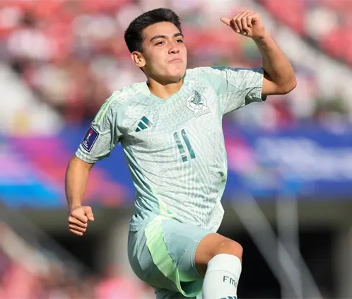 El Barcelona estaría muy interesado en Gilberto Mora, aunque su edad y precio podrían alejarlo de los blaugranas. @miseleccionsubs