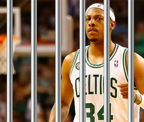 La policía de Los Ángeles acudió a un llamado tras un accidente donde descubrieron a Paul Pierce en condiciones no aptas para manejar (Getty Images) La policía de Los Ángeles acudió a un llamado tras un accidente donde descubrieron a Paul Pierce en condiciones no aptas para manejar (Getty Images)