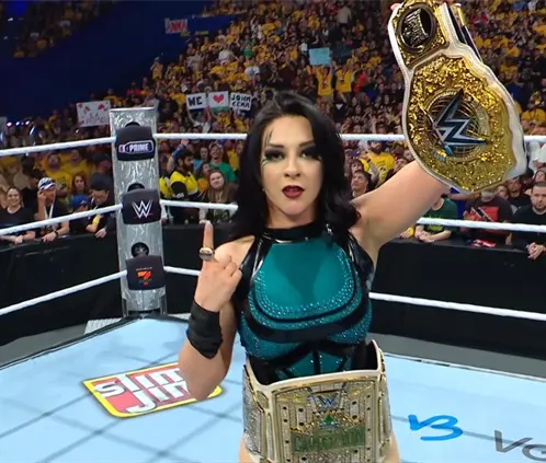 Stephanie Vaquer conquistó el Crown Jewel Championship, sumando cuatro títulos en un año en la WWE. @WWE Stephanie Vaquer conquistó el Crown Jewel Championship, sumando cuatro títulos en un año en la WWE. @WWE